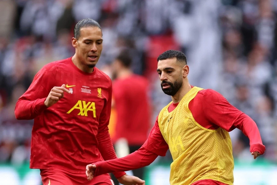 Kontrak Baru Salah-Van Dijk Bukti Ambisi Besar Liverpool