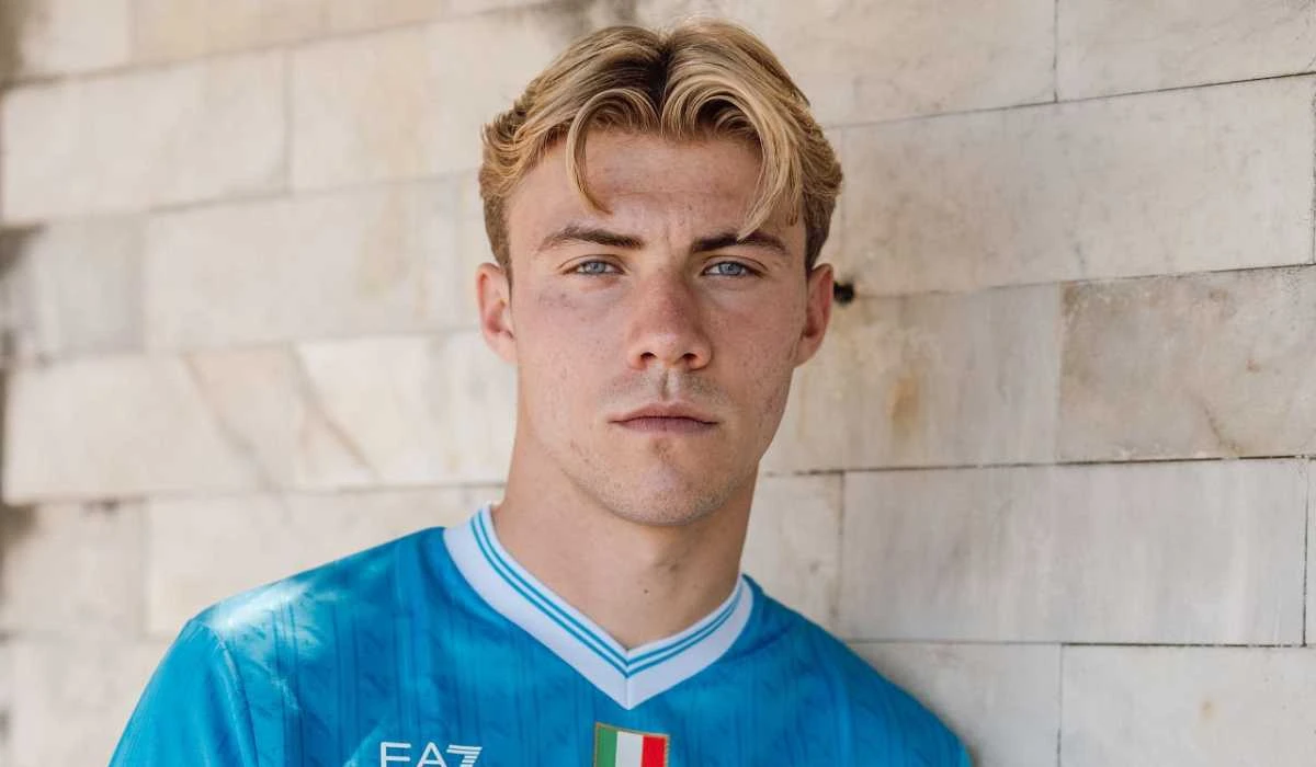 Hojlund Bertekad Buktikan Diri di Napoli