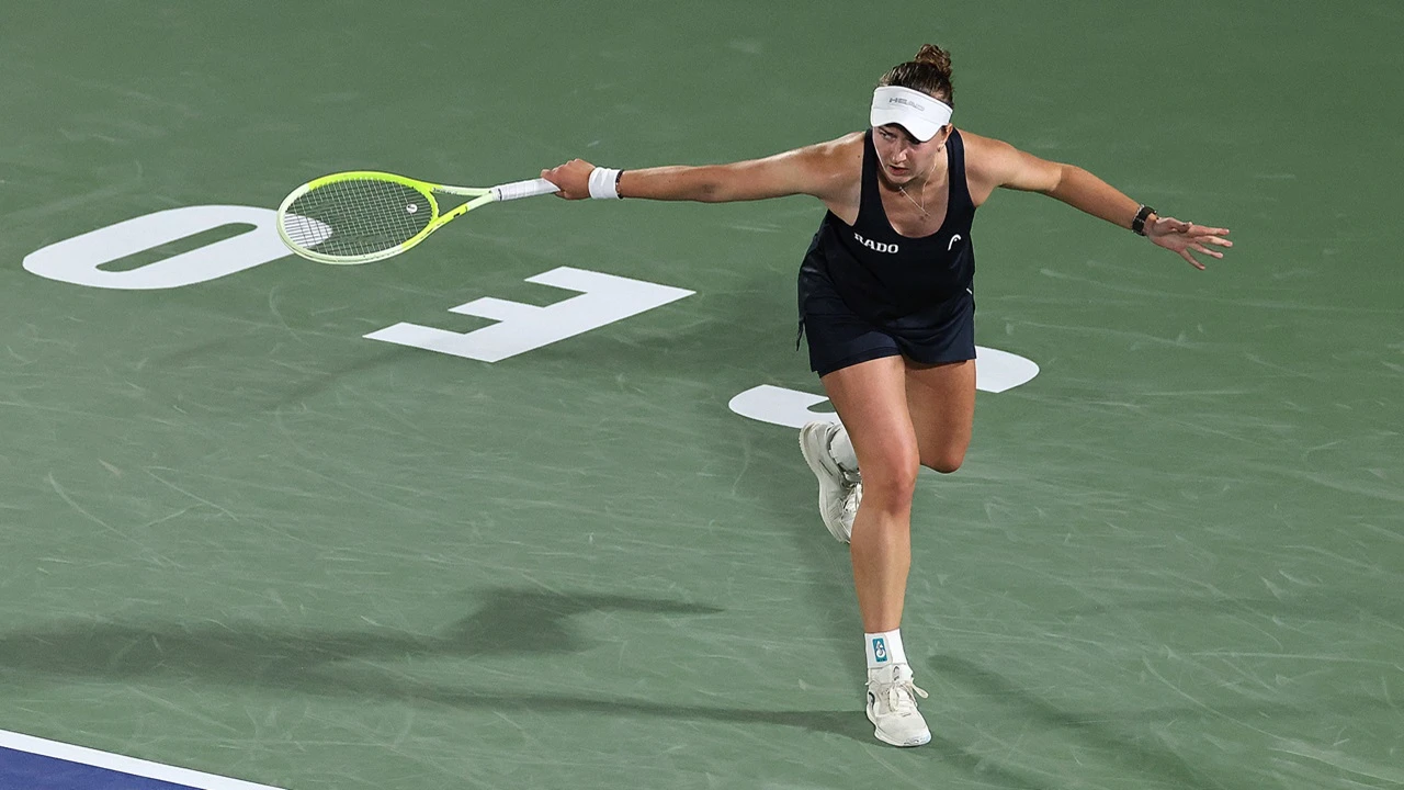 Barbora Krejcikova Selamat Dari Amukan Emma Raducanu Di Seoul