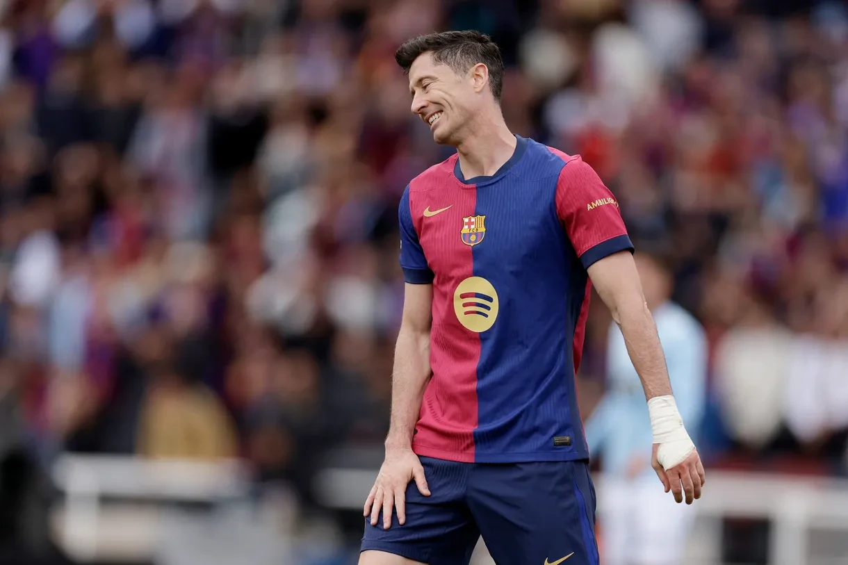 Lewandowski Tambah Daftar Cedera Barcelona, Bisa Main di El Clasico?