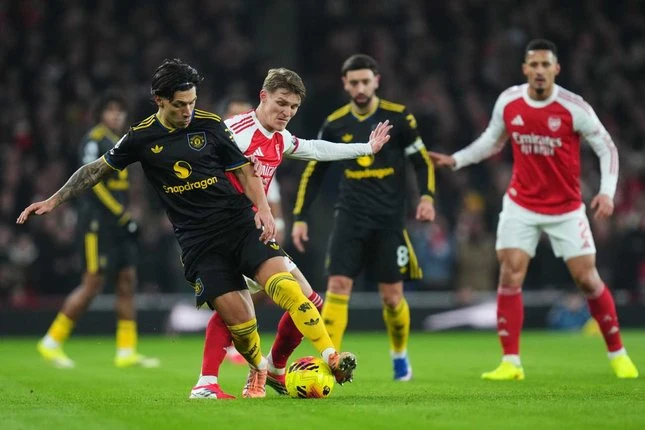 Penilaian Pemain Manchester United vs Arsenal: Dorgu Bersinar, Cunha Tampil Efektif sebagai Supersub